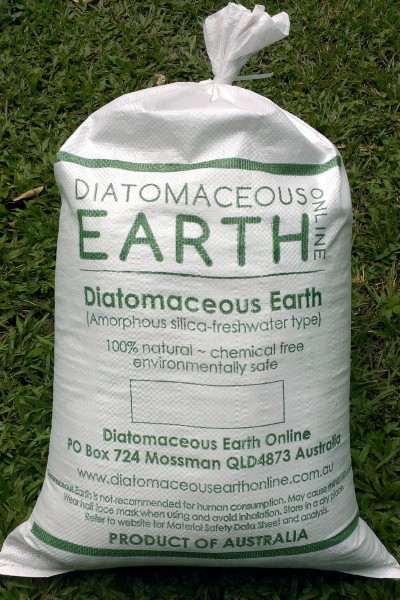 Diatomaceous Earth Poultry Supplement